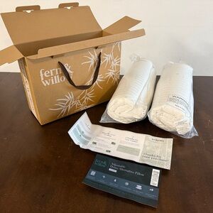 New in Box Fern & Willow White Adjustable Down Alternative Queen Pillow set of 2